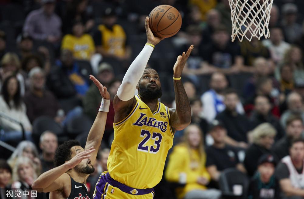 阿尔瓦雷斯 阿尔瓦雷斯