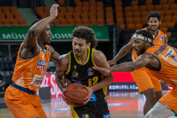 19次犯规 19次犯规