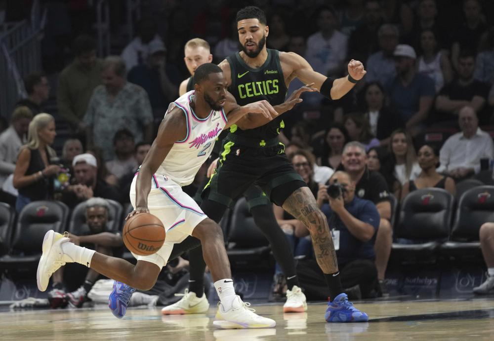 向前输送球 向前输送球